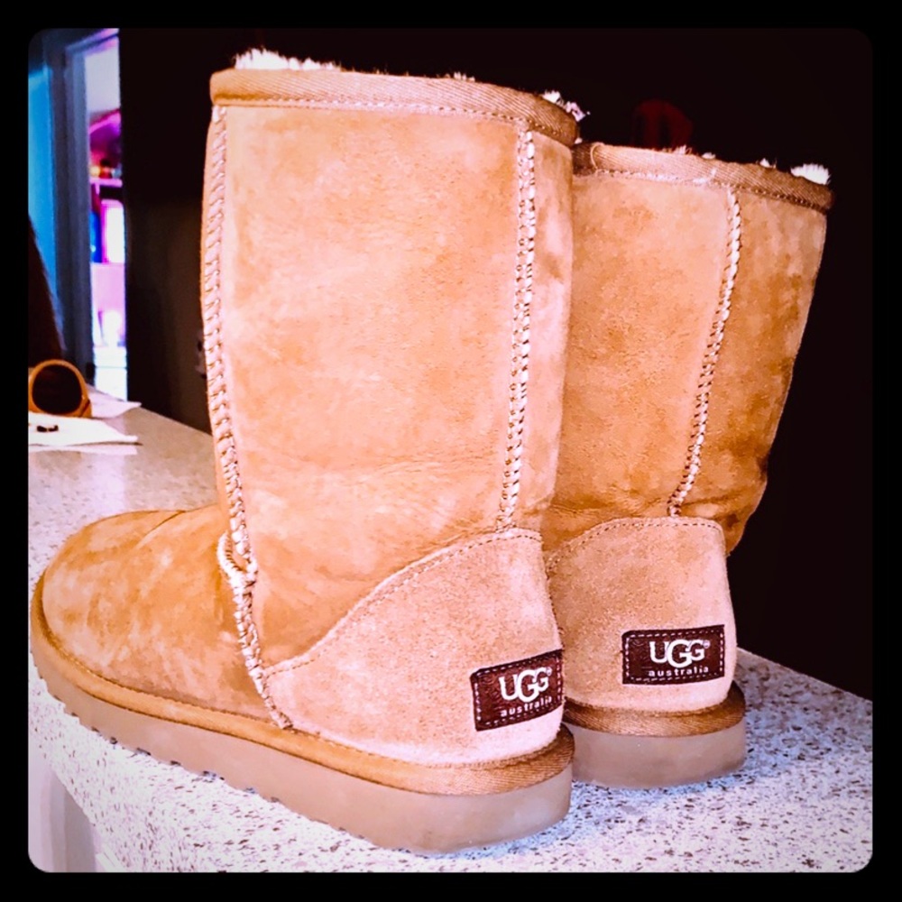 Light brown UGGs
